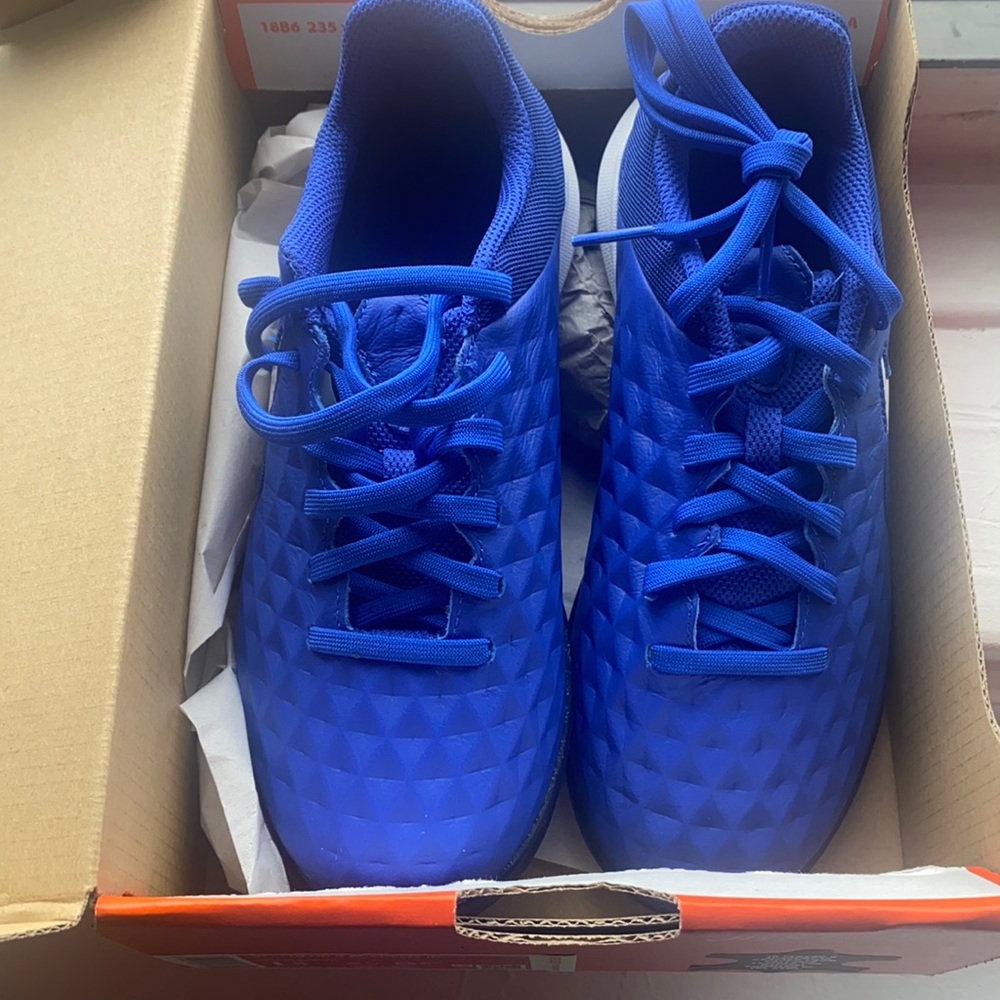 NEW Nike Tiempo Legend Youth Shoes 1.5 1.5Y